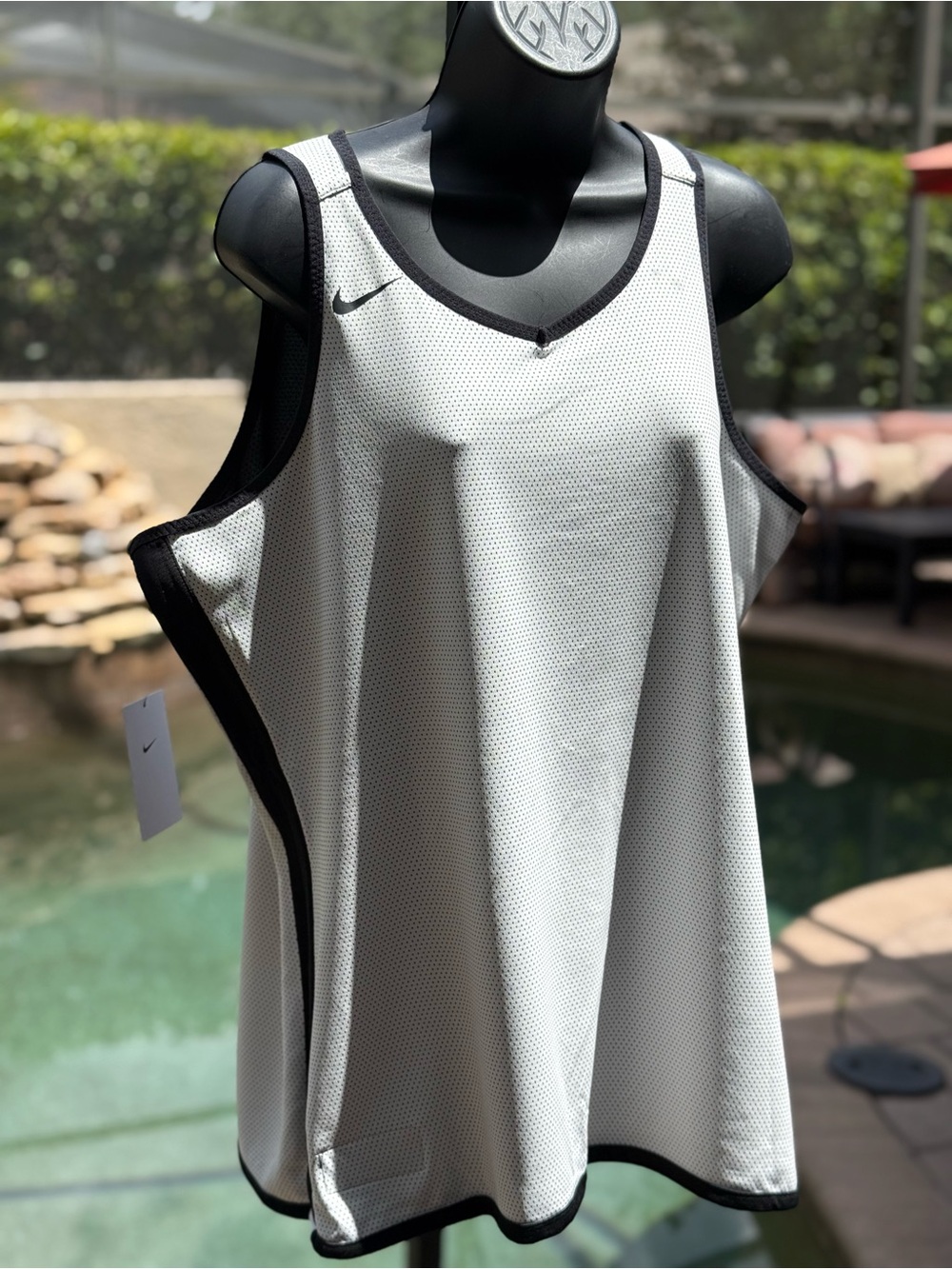 Nike Basketball Reversible Jersey Black White Mesh CQ4368-012 Womens XL